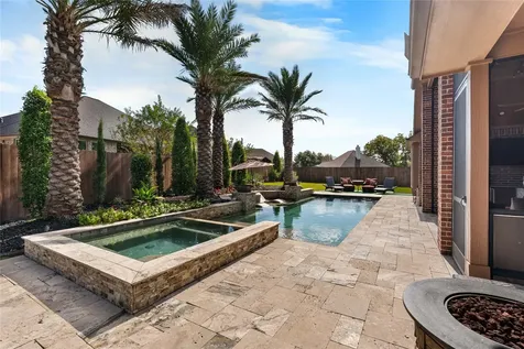 39 Camden Oaks Lane Montgomery TX 77356