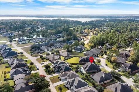 39 Camden Oaks Lane Montgomery TX 77356