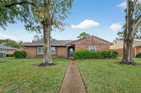 8106 Twin Hills Drive Houston TX 77071