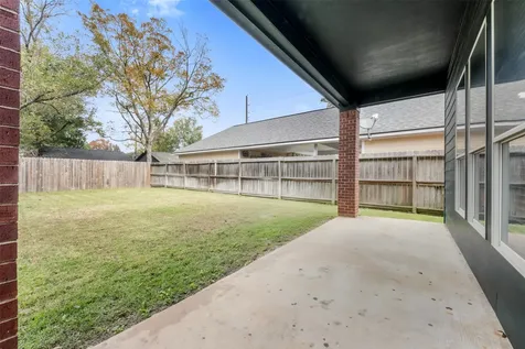 702 Clayton Street Tomball TX 77375