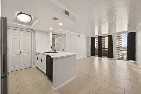 3525 Sage Road 1405 Houston TX 77056