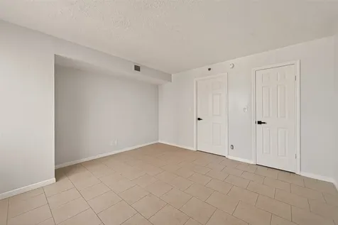 3525 Sage Road 1405 Houston TX 77056