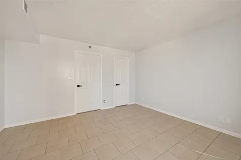3525 Sage Road 1405 Houston TX 77056