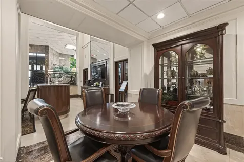 3525 Sage Road 1405 Houston TX 77056