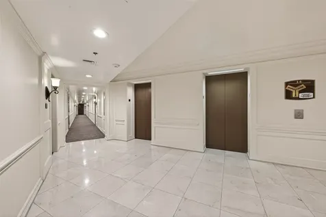 3525 Sage Road 1405 Houston TX 77056
