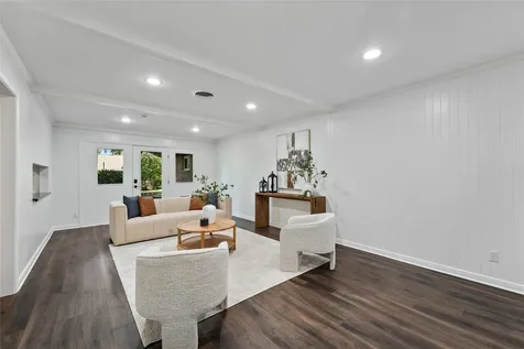 5830 Yarwell Drive Houston TX 77096