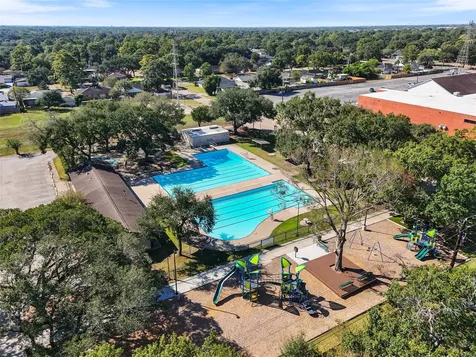 5830 Yarwell Drive Houston TX 77096