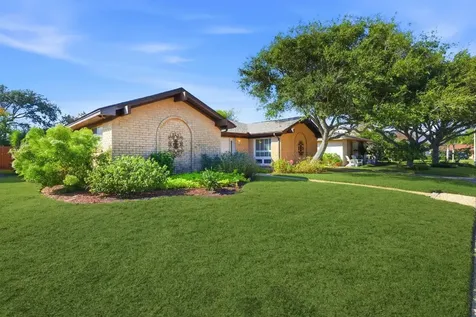 7738 Beaudelaire Circle Galveston TX 77551