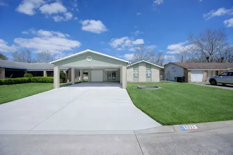 5223 Grace Point Lane Houston TX 77048