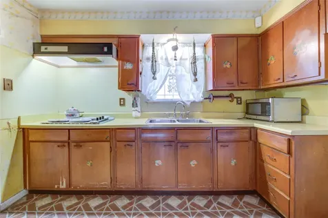 5223 Grace Point Lane Houston TX 77048