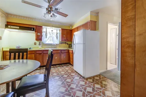 5223 Grace Point Lane Houston TX 77048