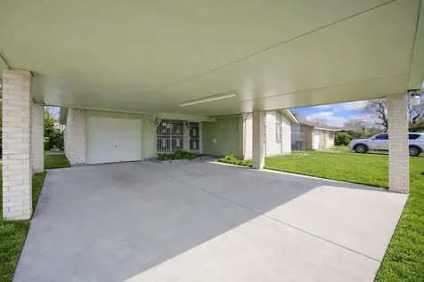 5223 Grace Point Lane Houston TX 77048