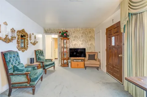 5223 Grace Point Lane Houston TX 77048