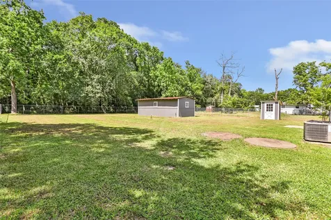 803 County Road 6769 Dayton TX 77535