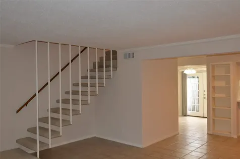 6111 Beverly Hill Street 43 Houston TX 77057