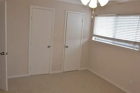 6111 Beverly Hill Street 43 Houston TX 77057