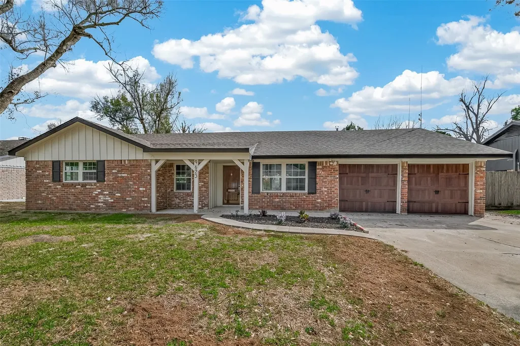 9623 Meadowglen Lane Houston TX 77063