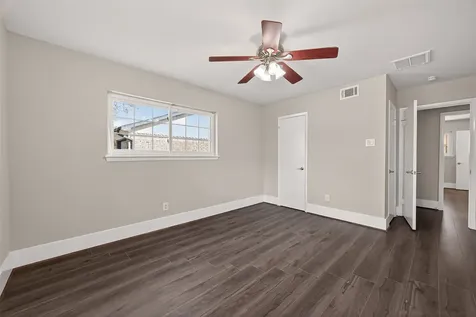 9623 Meadowglen Lane Houston TX 77063
