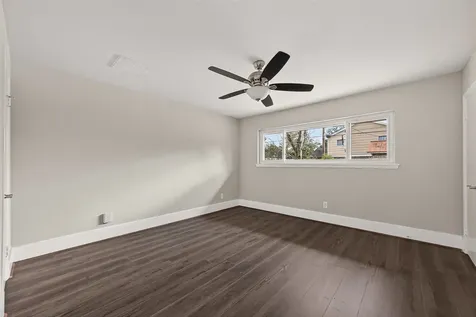 9623 Meadowglen Lane Houston TX 77063