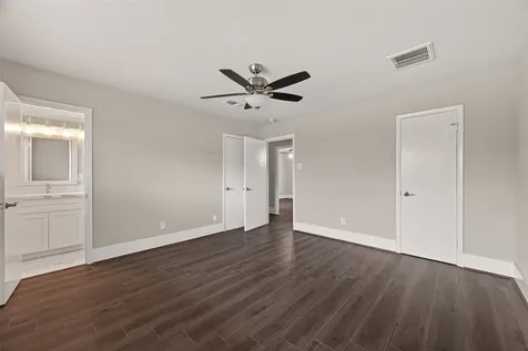 9623 Meadowglen Lane Houston TX 77063