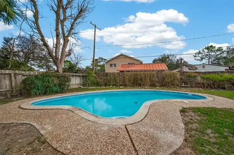 9623 Meadowglen Lane Houston TX 77063
