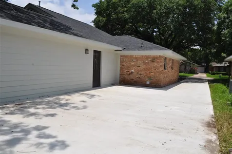 4818 Spellman Road Houston TX 77035