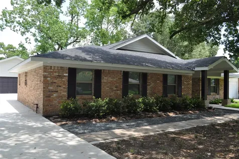 4818 Spellman Road Houston TX 77035