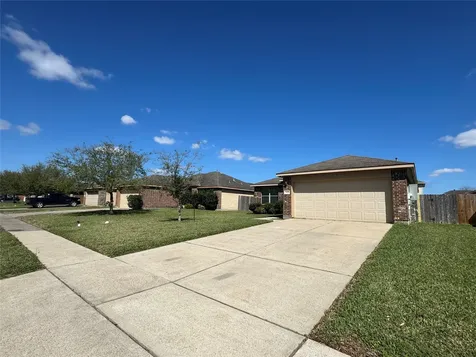 7906 Emerald Oak Drive Texas City TX 77591