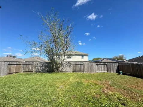 7906 Emerald Oak Drive Texas City TX 77591