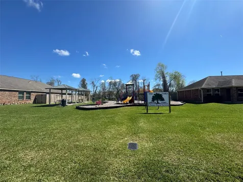 7906 Emerald Oak Drive Texas City TX 77591