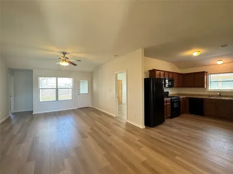 7906 Emerald Oak Drive Texas City TX 77591