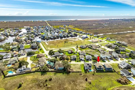 12828 E Conquistador Drive Galveston TX 77554