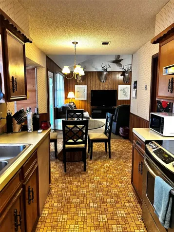 615 Roene Lane West Columbia TX 77486