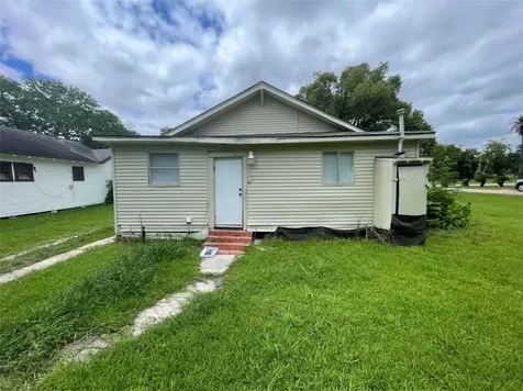 2010 13th Street Port Arthur TX 77640