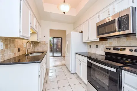 7447 Cambridge Street 71 Houston TX 77054