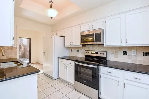 7447 Cambridge Street 71 Houston TX 77054