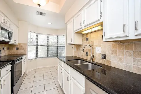7447 Cambridge Street 71 Houston TX 77054