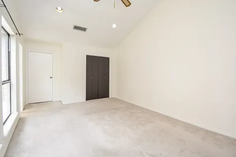7447 Cambridge Street 71 Houston TX 77054