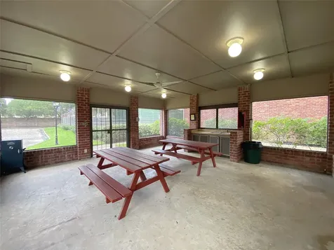7447 Cambridge Street 71 Houston TX 77054