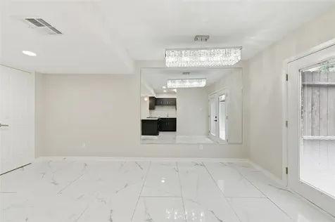 515 Tallowood Road 15 Houston TX 77024