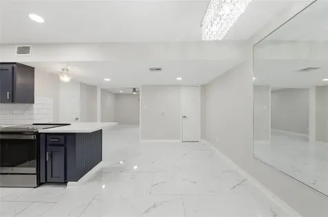 515 Tallowood Road 15 Houston TX 77024