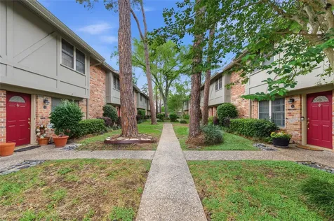 515 Tallowood Road 15 Houston TX 77024