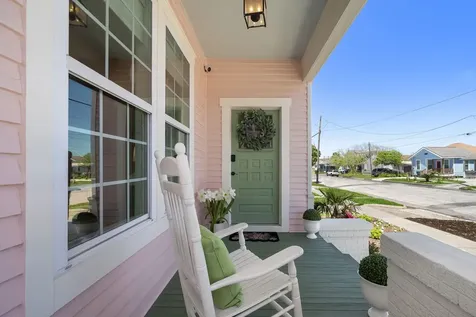 2415 37th Street Galveston TX 77550
