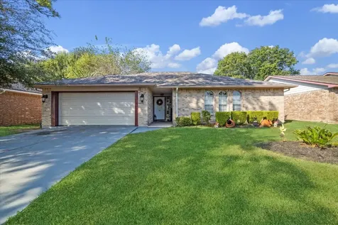5923 Pine Needle Lane Pasadena TX 77505