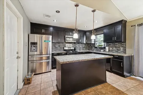 5923 Pine Needle Lane Pasadena TX 77505