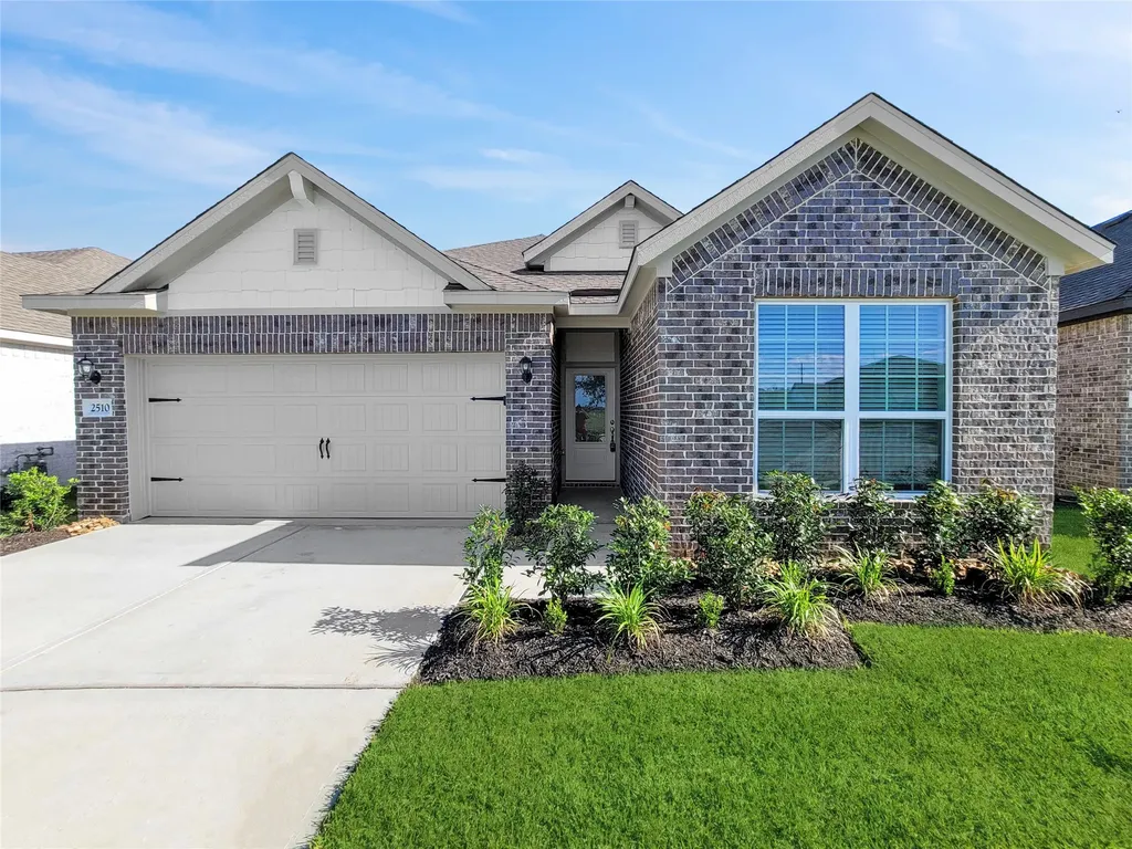 2510 Green Jasper Drive Iowa Colony TX 77583