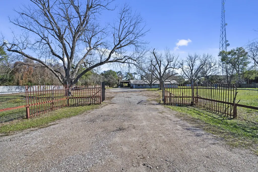8438 Windfern Road Houston TX 77064