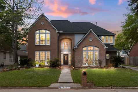 3531 Shady Village Drive Houston TX 77345