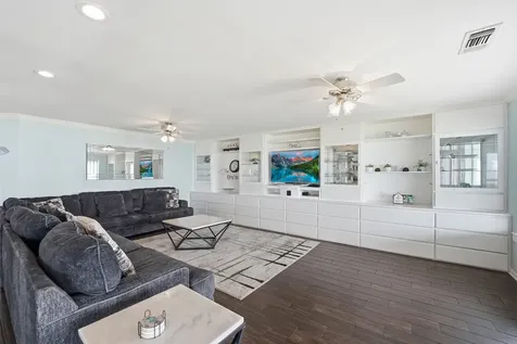 7712 Channelview Drive Galveston TX 77554