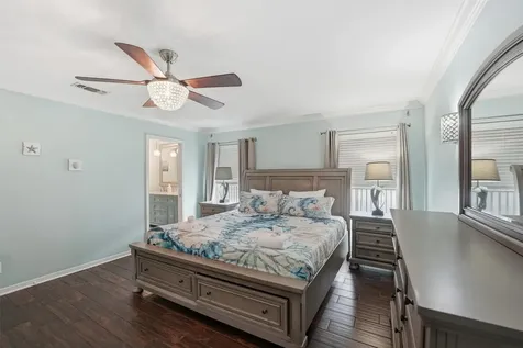 7712 Channelview Drive Galveston TX 77554